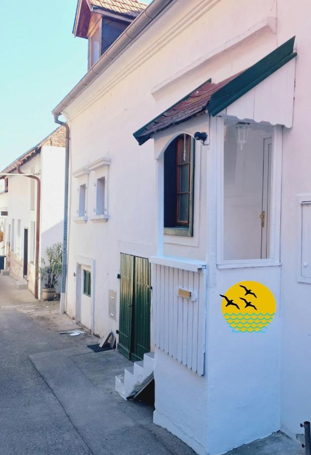 Ferienhaus In Historischer Hofgasse Mörbisch am See Екстериор снимка